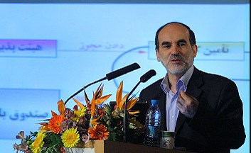 عذرخواهی معاون وزیر از کشاورزان گندم کار