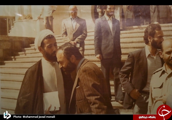 میرحسین و دوستانش، برایم زن آمریکایی گرفتند/ منتظری خودش هم می&zwnj;گفت اینکاره نیست/ بین مدیران شیشلیکی با رئیس&zwnj;جمهوری که خودش نان می خرید 180 درجه فاصله است