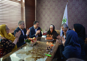 جشنی صمیمی برای ملکه تئاتر ایران