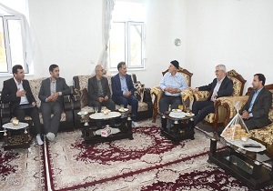 شهدا سند عزت و افتخار تاریخ ایران اسلامی هستند