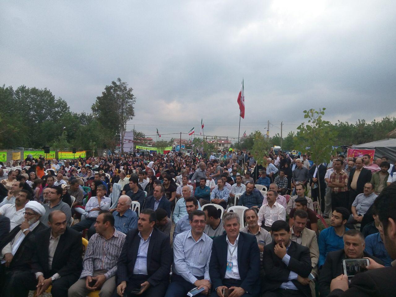 اولین جشنواره بادام زمینی در آستانه اشرفیه + تصاویر
