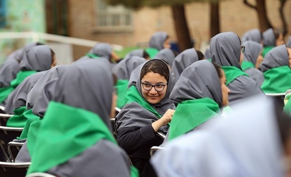حال مدرسه خوب نیست/ از ماراتن نفس&zwnj;گیر نمره تا برنامه نخ نمای تربیتی