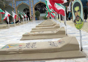 خلبان را نجات دادند؛ زنده به گور شدند