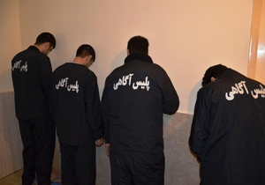 سارقان مامورنما حین سرقت به دام افتادند