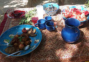 برپایی جشن انار در بیضا