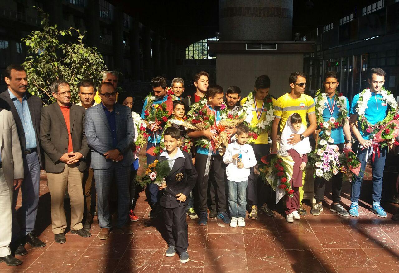 استقبال از مدال آوران تیم سنگ نوردی خراسان رضوی