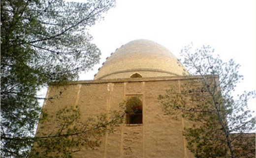 آشنایی با آرامگاره پیر نجم الدین سمنان + تصاویر