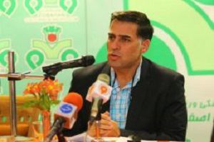 آذری: بگذارید خلاصتان کنم حسینی تا ابد سرمربی ذوب آهن می ماند