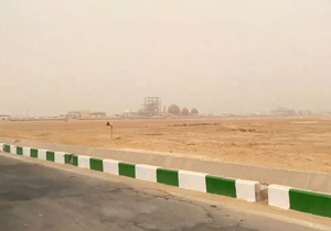 آسمان غبارآلود سربندر + فیلم