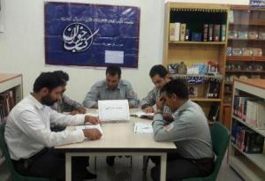 جمع خوانی کتاب باحضور کارکنان سازمان آتش نشانی