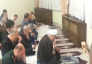 عزاداری رئیس جمهور و اعضای کابینه در شب اول محرم + فیلم