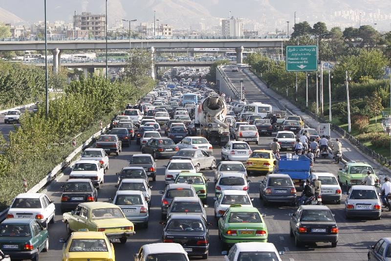 اختاپوس ترافیک و پیامدهای روانی/ وقتی معده تان در ترافیک غر می زند!