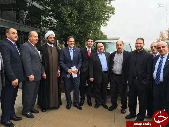 روحانی خبرساز لبنانی در میتینگ ترامپ کیست؟ + تصاویر