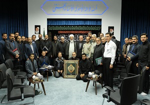 تجلیل از مسئولان فعال در اجرای نمایش فصل شیدایی