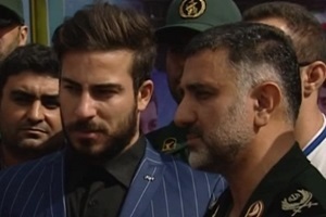 مراسم تقدیر از کیانوش رستمی توسط سپاه پاسداران + فیلم