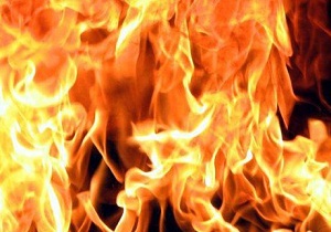 مهار آتش سوزی یک واحد پالایشگاهی در شاهرود