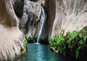 نجات دره نورد مصدوم گلستانی از مرگ در کوهستان+ تصاویر