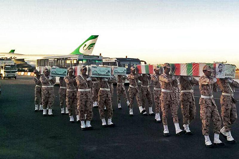 استقبال از پیکر پنج شهید تازه تفحص شده در مشهد