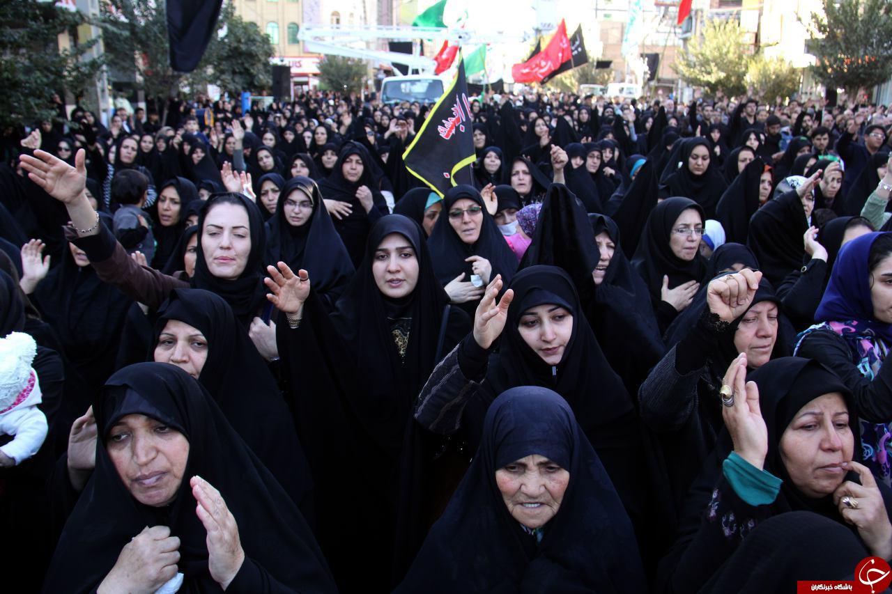 مراسم سینه زنی لبیک یا حسین(ع) در ارومیه برگزار شد+تصاویر