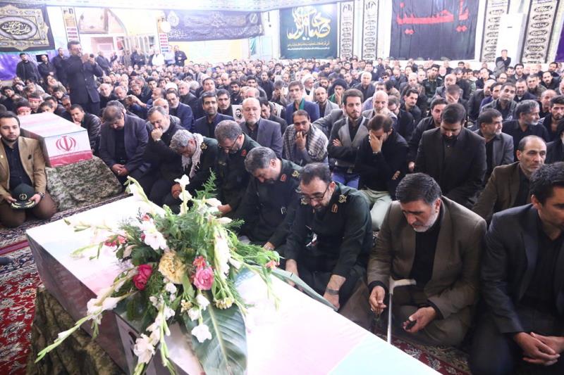 شهدا مایه ی افتخار و آبروی ما هستند