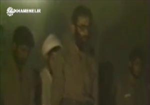 اقامه نماز جماعت در جبهه با امامت رهبر معظم انقلاب + فیلم