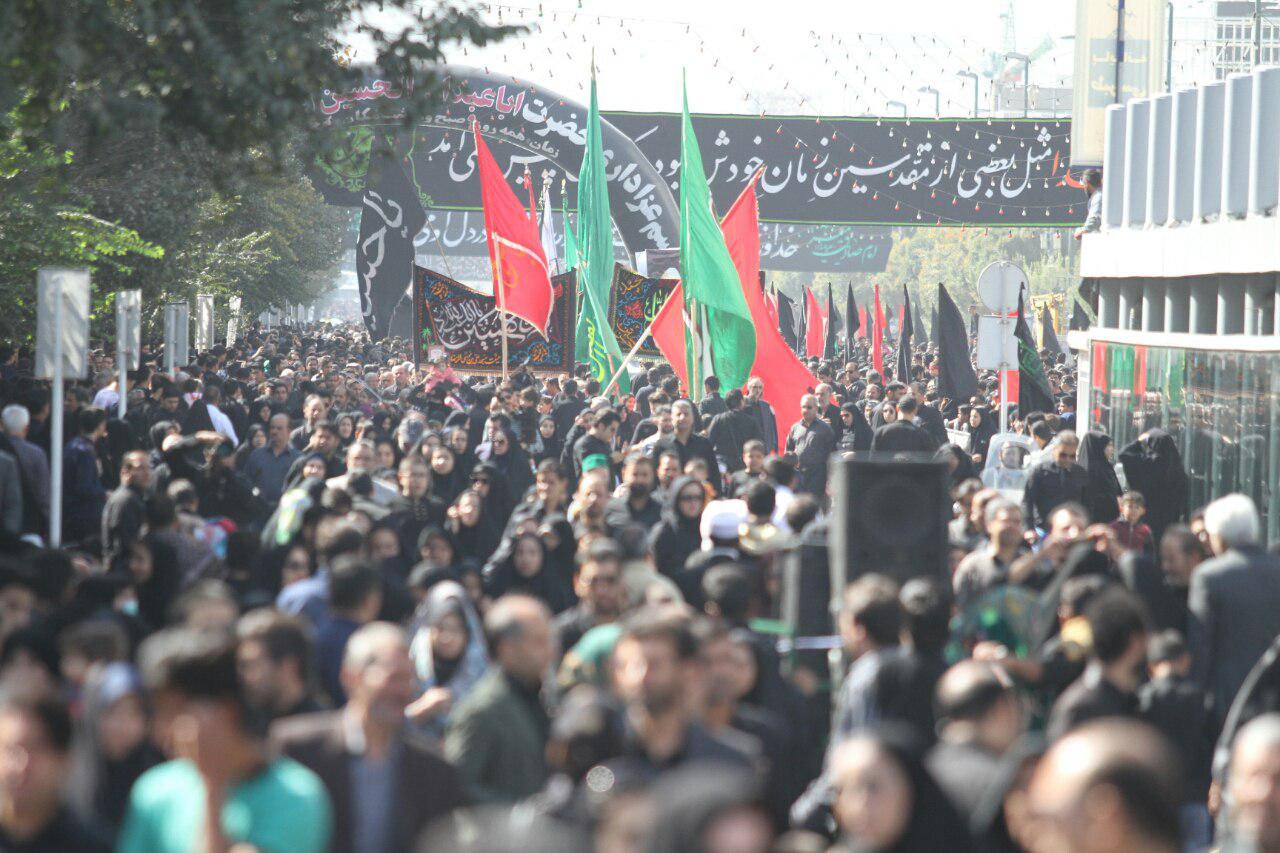 مشهد الرضا(ع) سوگوار تاسوعای حسینی شد