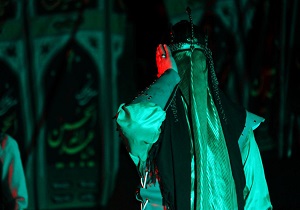 نمایش تعزیه ذبح عظیم در تاسوعای حسینی برگزارشد+تصاویر