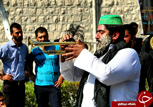 فارس یکپارچه سیاهپوش در عزای حسین + تصاویر
