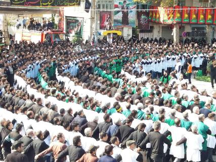عزاداری بزرگ کمر به کمر رامیان
