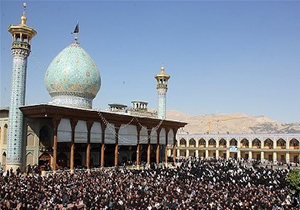 اقامه نماز ظهر عاشورا در حرم مطهر شاهچراغ (ع)