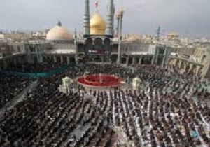 اقامه نمازظهرعاشورا درحرم مطهرحضرت فاطمه معصومه(س)