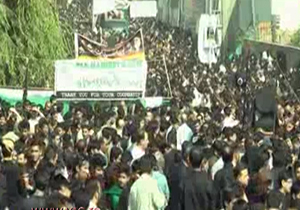 عزاداری روز عاشورا در پاکستان + فیلم