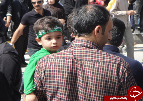 فارس یکپارچه سیاهپوش در عزای حسین + تصاویر
