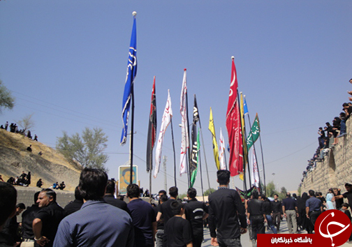 فارس یکپارچه سیاهپوش در عزای حسین + تصاویر