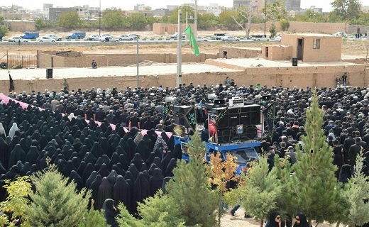 نماز ظهر عاشورا در سراسر استان اقامه شد