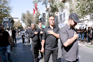 علیرضا منصوریان در دسته عزاداری سیدالشهدا(ع)+فیلم