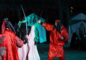 قسمت دوم نمایش تعزیه ذبح عظیم در عاشورای حسینی برگزار شد+تصاویر