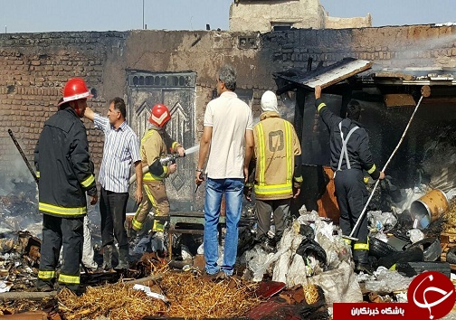 شعله های آتش در یک دامداری