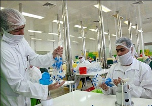 آغاز دوره‌های آموزش فناور/ دانش صنعتی تولید دارو و واکسن در دستان علاقه‌مندان این عرصه
