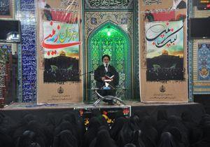 حضرت زینب (س) انتقال دهنده پیام عاشورا