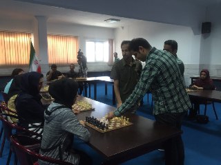 رقابت شطرنج بازان نابینا در روز جهانی عصای سفید