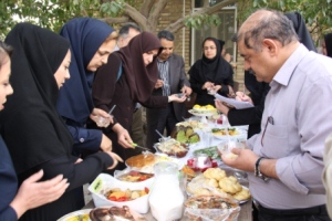 برگزاری جشنواره غذاهای محلی باهدف ترویج مصرف غذاهای سالم وسنتی
