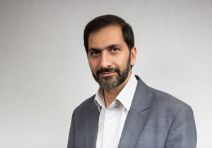 محسن رضایی رئیس مركز تلویزیون تعاملی شد