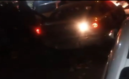 سرقت خودرو توسط دزد روانی! + فیلم