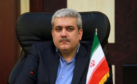 در ایران برای نخبگان فرش قرمز پهن نمی کنند/ آمار خروج نخبگان صحیح نیست/ فکر استخدام دولتی را از سر بیرون کنید