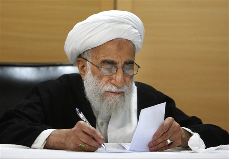 مرحوم آیت‌الله مهدوی‌کنی در موضع یک سیاستمدار صادق انقلابی ظاهر شد