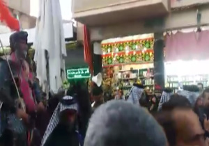 کاروان نمادین اسرای کربلا در نجف اشرف + فیلم