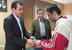 تجلیل از خانواده شهدا و ایثارگران ورزشکار استان کردستان