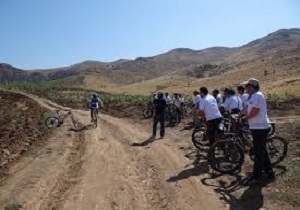 برگزاری همایش دوچرخه سواری در بانه