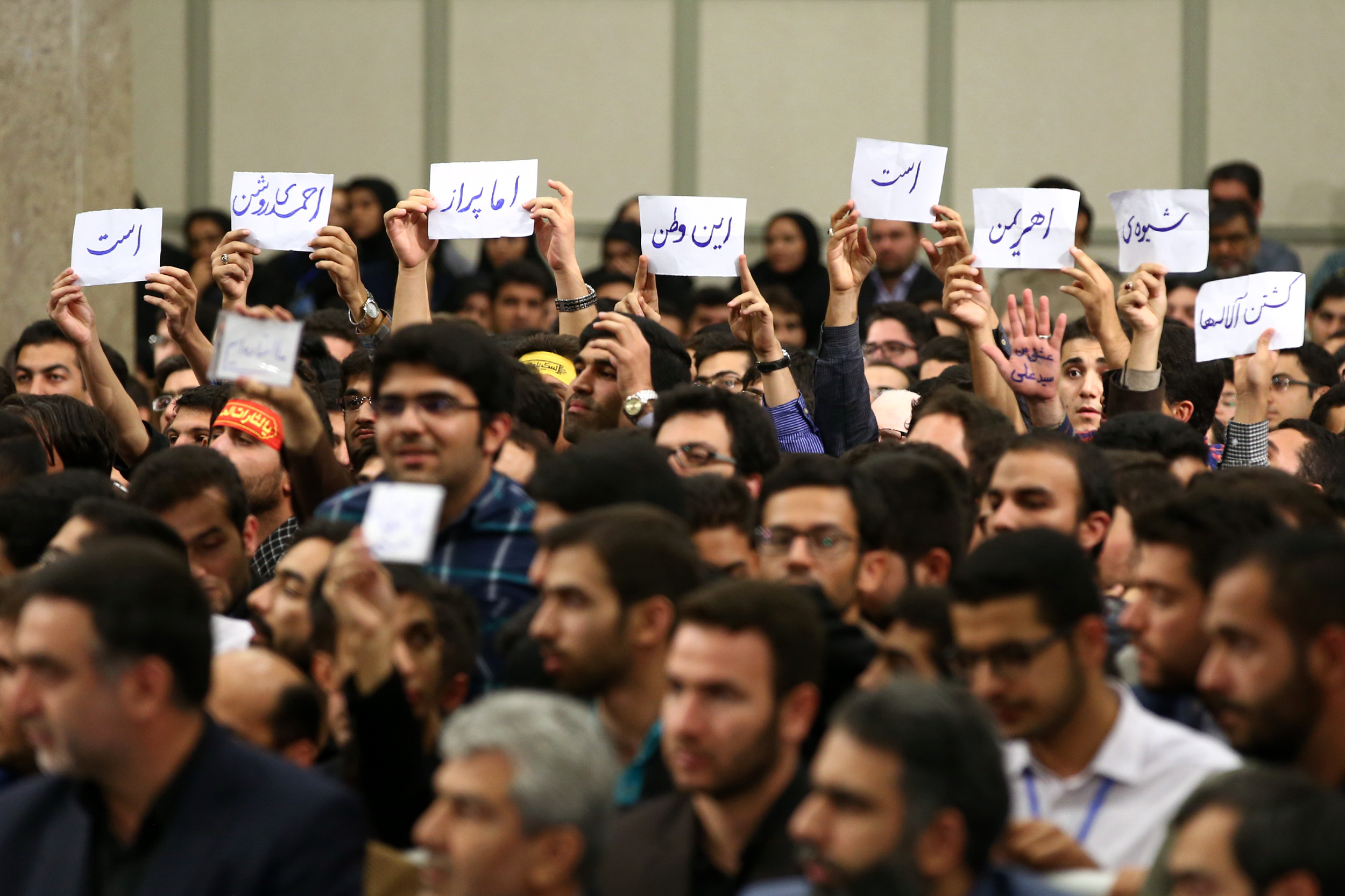 ایرانِ پیشرفته و شریف، نیازمند نسل جوانی شجاع، تحصیل&zwnj;کرده و انقلابی/ آمریکا به&zwnj;دنبال حذف معیارهای دینی در حکومت است